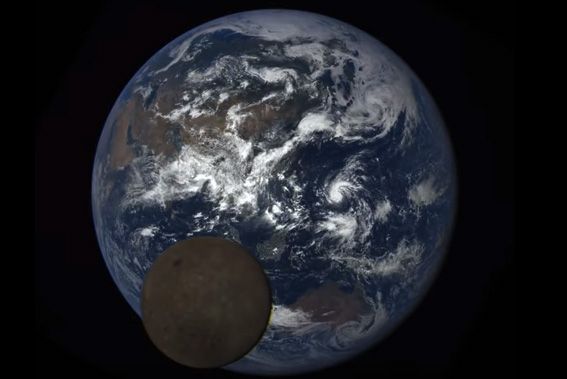 Watch the moon 'photobomb' Earth in this Nasa timelapse