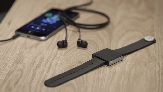 Hands-on with the £109 wearable subwoofer Basslet