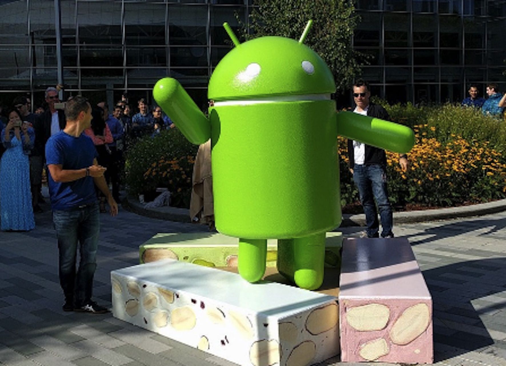 Google finally reveals the official name for Android N